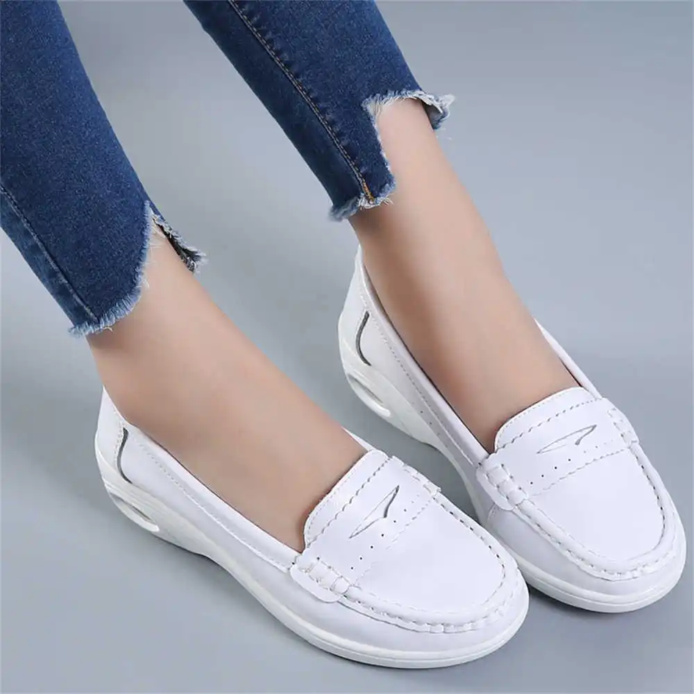 Thick Sole Slipon White Traine - Outdoor Sport Use Class recensione e prezzo