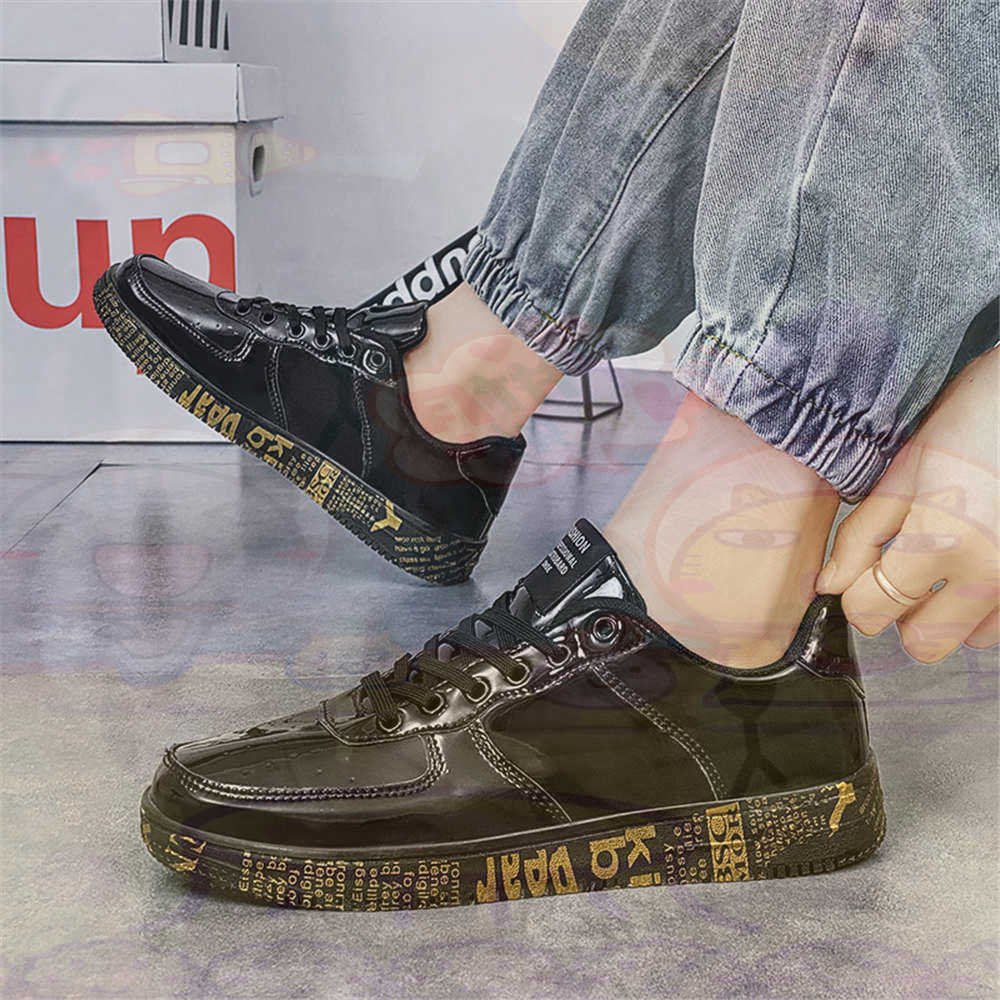 Round Foot Size 45 Sneakers Wh - Outdoor Sport Use Class recensione e prezzo